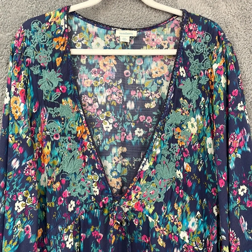 Floral V-Neck Dress - Picture 3 of 13